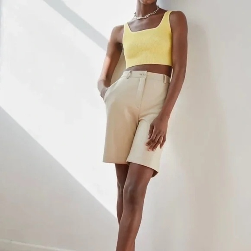 Babaton Adrian Beige faux Leather Shorts 0